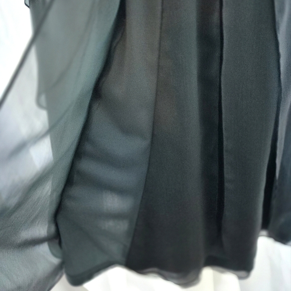 Ruffled Iridescent Blue/green Party Dress NWT - Picture 4 of 12